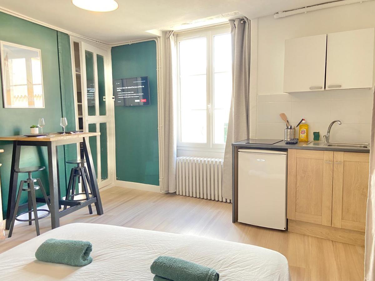 Apartament Le Tison Magnifique Studio Au Centre Ville Poitiers Zewnętrze zdjęcie